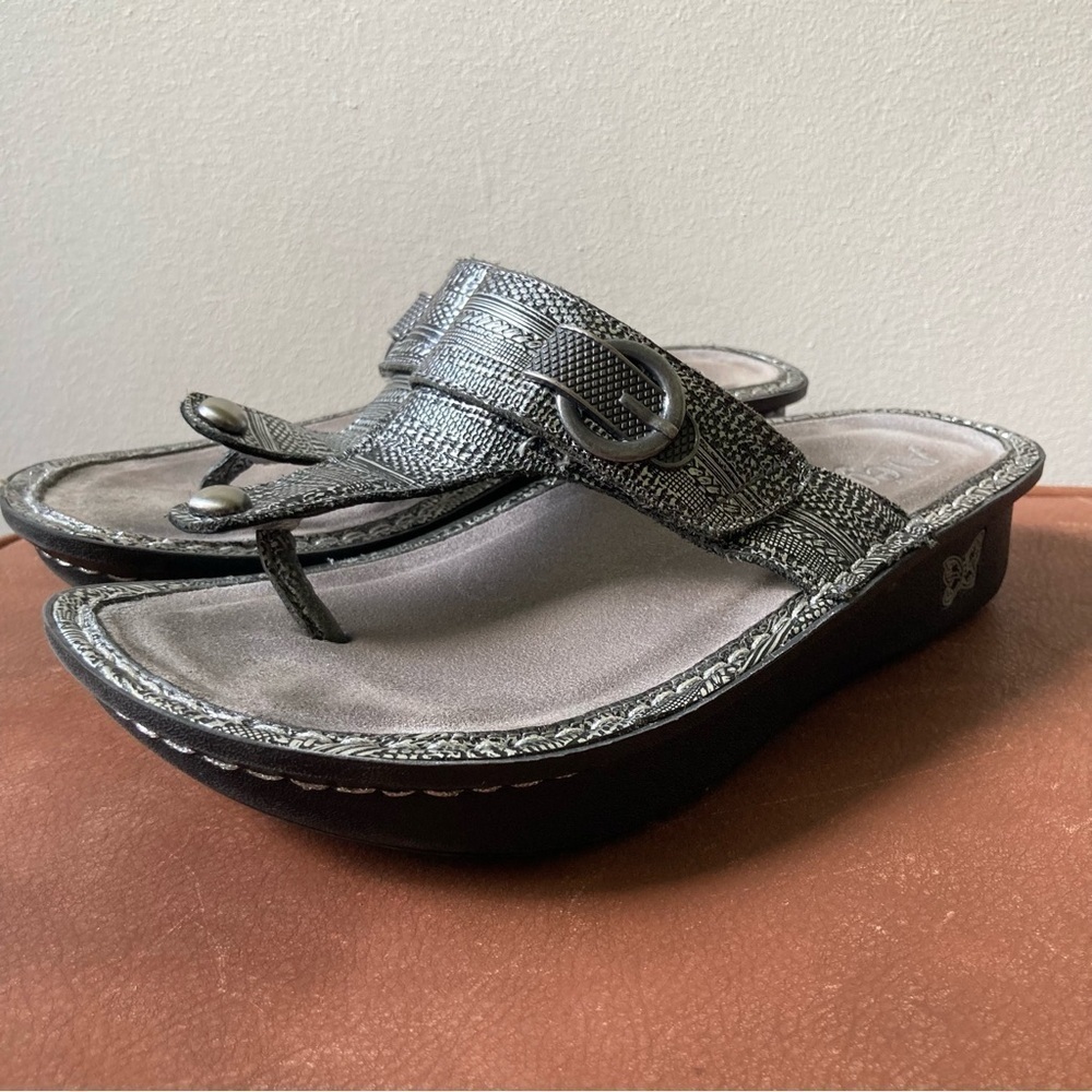 Alegria | Carina Chain Mail Metallic Leather Slip On Thong Platform Flip Flops